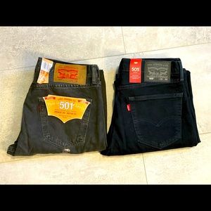 Lot of 2 pairs of Levi’s jeans. 33x32. NWT